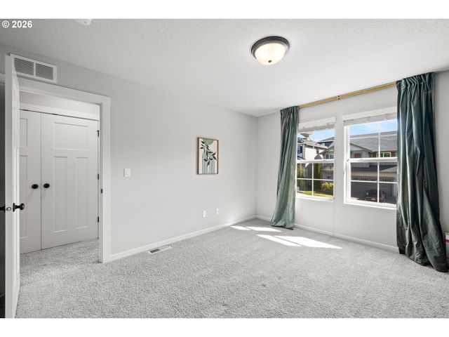 4255 Sw REDFERN Ave, Gresham, OR 97080