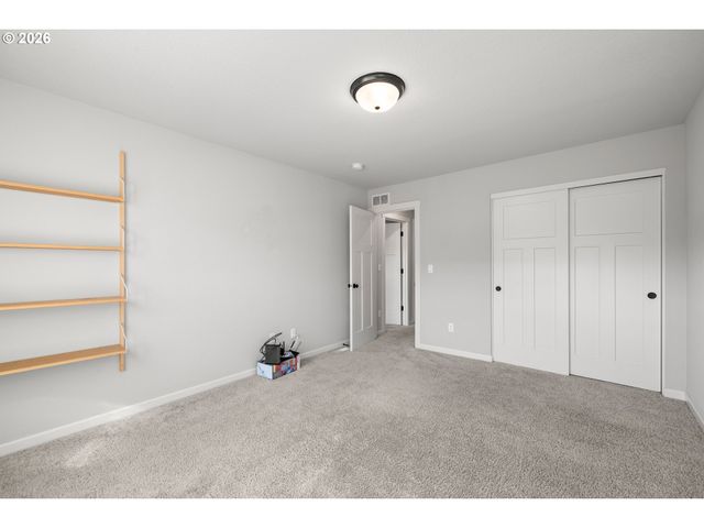 4255 Sw REDFERN Ave, Gresham, OR 97080