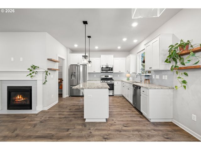 4255 Sw REDFERN Ave, Gresham, OR 97080