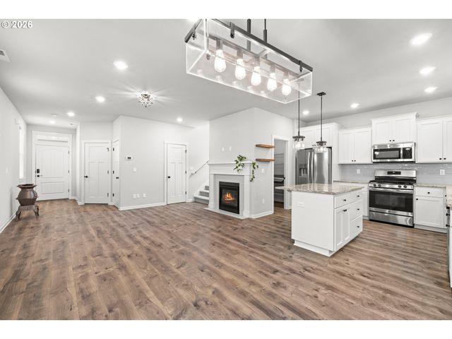 4255 Sw REDFERN Ave, Gresham, OR 97080