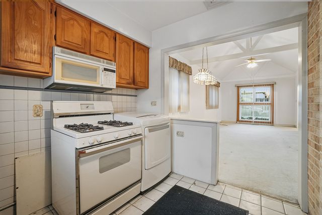 5735 N Ottawa Avenue, Chicago, IL 60631