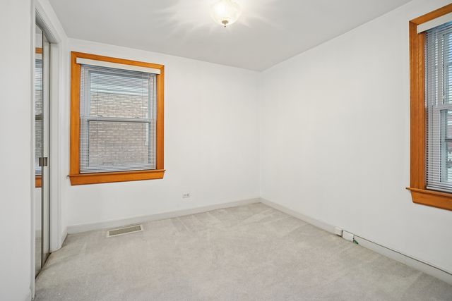 5735 N Ottawa Avenue, Chicago, IL 60631