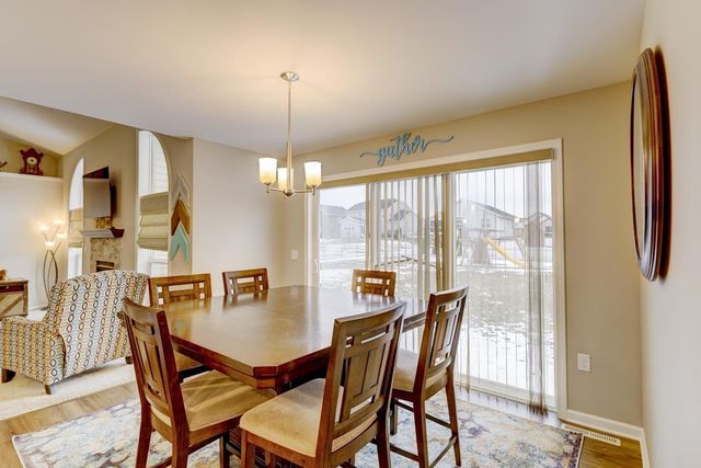 910 Yorktown Road, Deforest, WI 53532