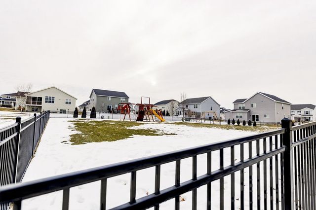 910 Yorktown Road, Deforest, WI 53532