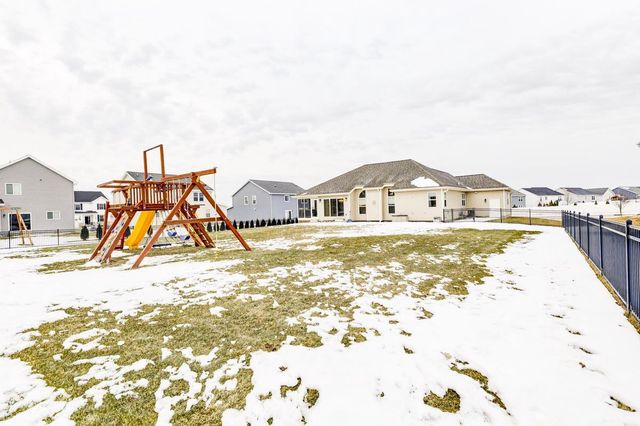 910 Yorktown Road, Deforest, WI 53532