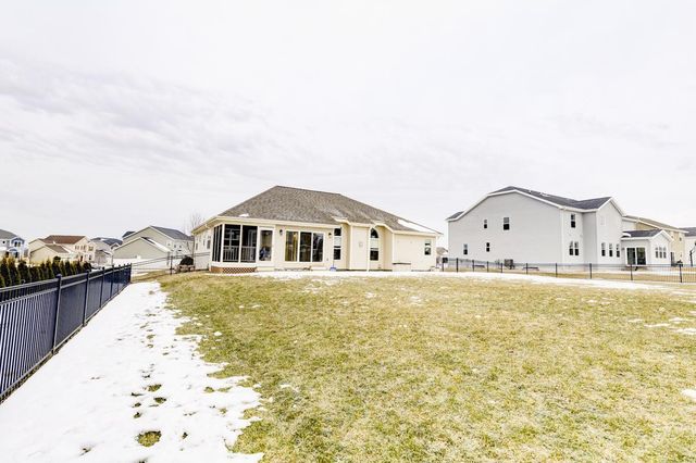 910 Yorktown Road, Deforest, WI 53532