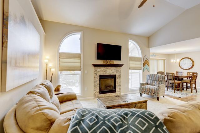 910 Yorktown Road, Deforest, WI 53532