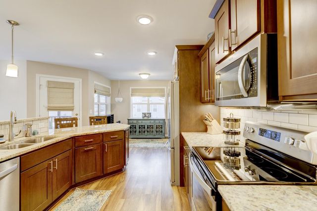 910 Yorktown Road, Deforest, WI 53532