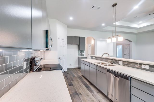 144 Monterrey Road, Montgomery, TX 77356