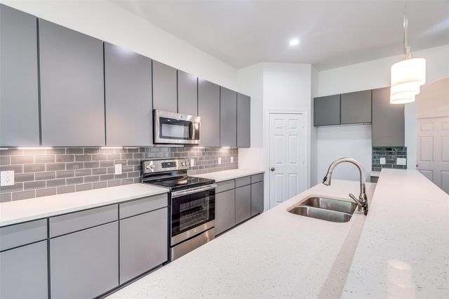 144 Monterrey Road, Montgomery, TX 77356