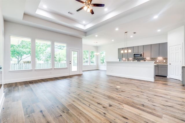 144 Monterrey Road, Montgomery, TX 77356