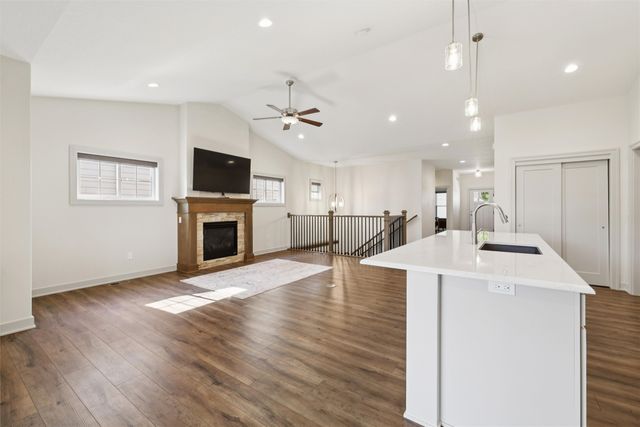 2513 SW Vineyard Lane, Ankeny, IA 50023