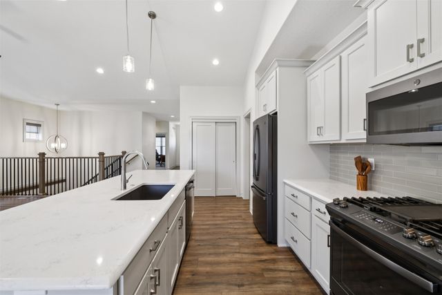 2513 SW Vineyard Lane, Ankeny, IA 50023