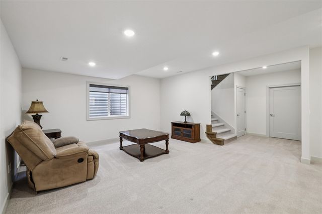 2513 SW Vineyard Lane, Ankeny, IA 50023