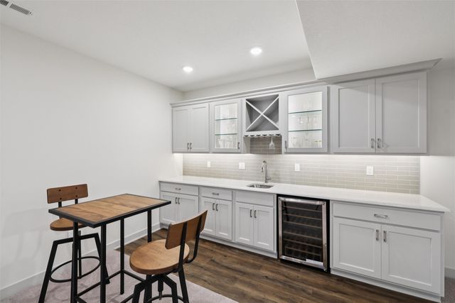 2513 SW Vineyard Lane, Ankeny, IA 50023