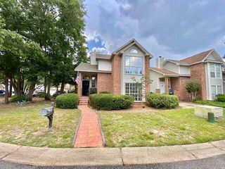 213 Parkwood Circle, Niceville, FL 32578