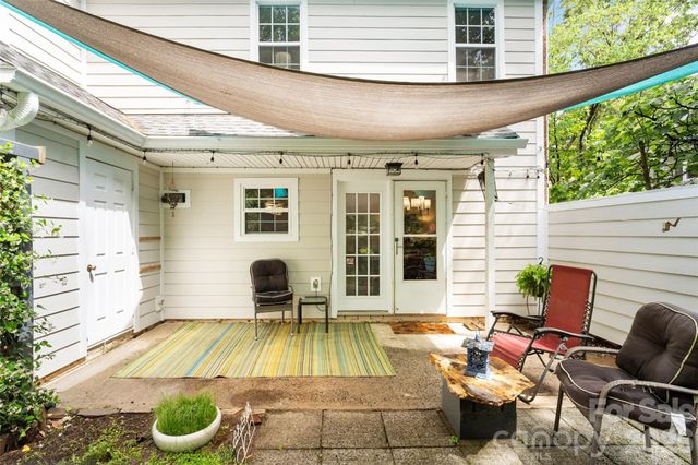 9486 Kings Falls Drive, Charlotte, NC 28210