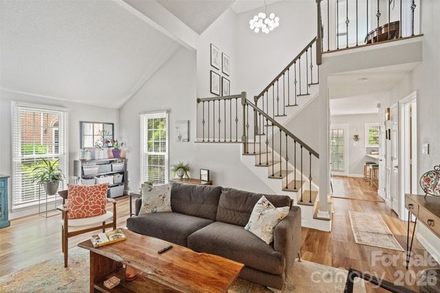 9486 Kings Falls Drive, Charlotte, NC 28210