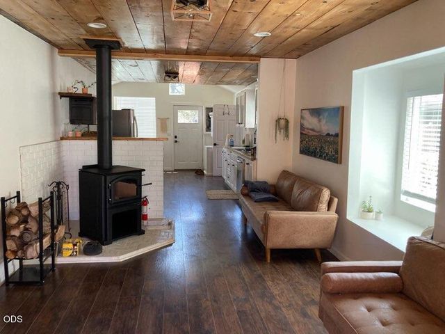 140 SE 4th Street, Bend, OR 97702