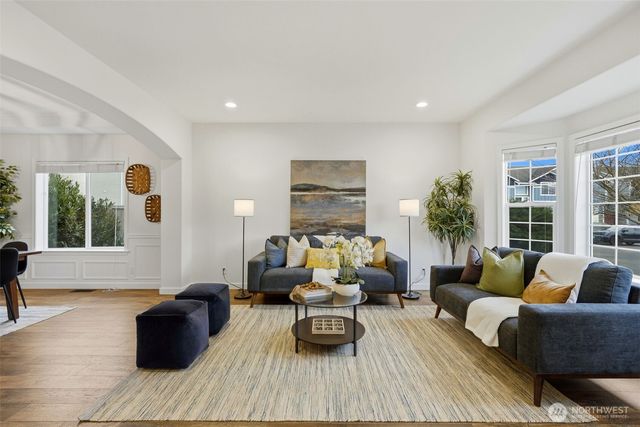 6811 37th Place NE, Marysville, WA 98270