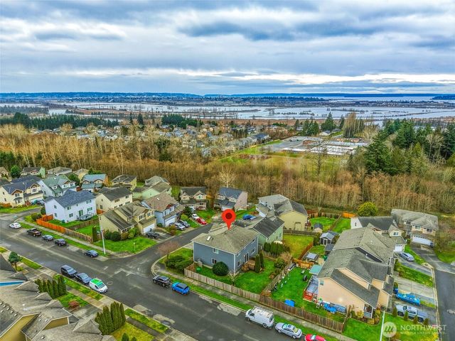 6811 37th Place NE, Marysville, WA 98270