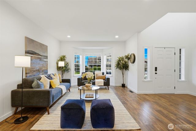 6811 37th Place NE, Marysville, WA 98270