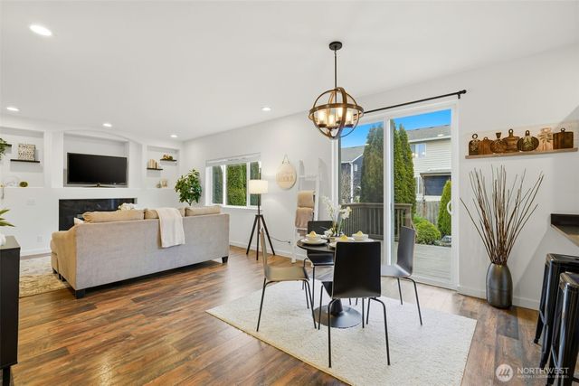 6811 37th Place NE, Marysville, WA 98270