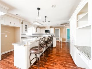 223 W Waverly Avenue, Eagle Lake, TX 77434