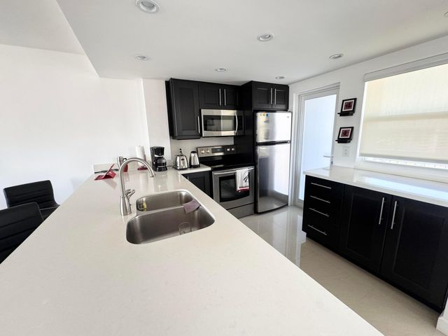 201 N Ocean Boulevard Ph1, Pompano Beach, FL 33062