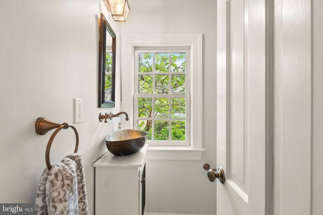 319 KENTUCKY AVE, Alexandria, VA 22305