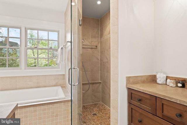 319 KENTUCKY AVE, Alexandria, VA 22305