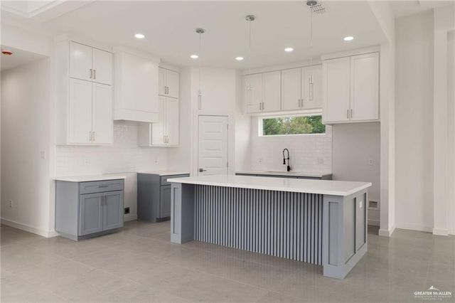 614 Sonny Drive, San Juan, TX 78589