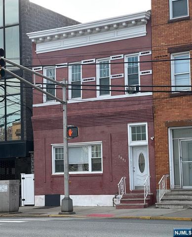 5841 Kennedy Boulevard, North Bergen, NJ 07047