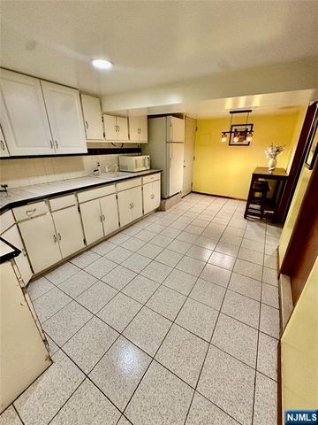 5841 Kennedy Boulevard, North Bergen, NJ 07047