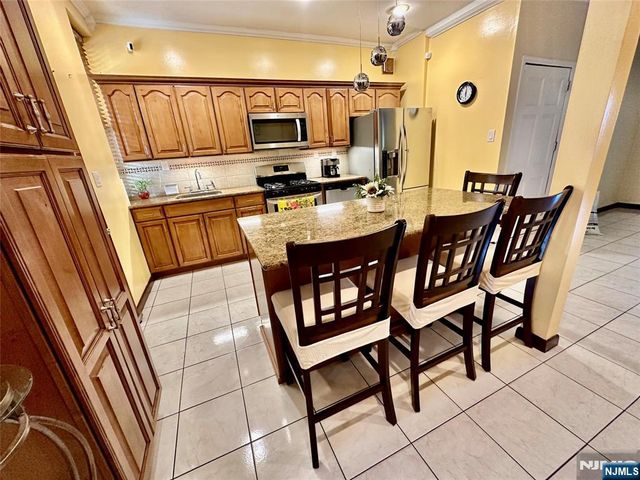 5841 Kennedy Boulevard, North Bergen, NJ 07047