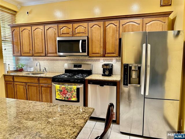 5841 Kennedy Boulevard, North Bergen, NJ 07047