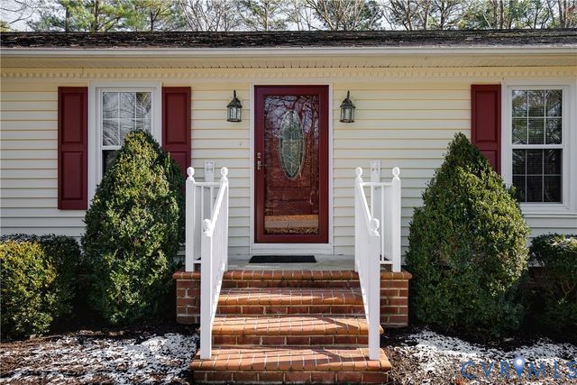 9049 Wyndale Dr, Mechanicsville, VA 23116