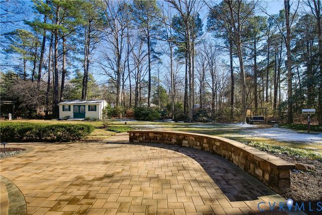 9049 Wyndale Dr, Mechanicsville, VA 23116