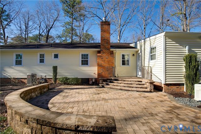 9049 Wyndale Dr, Mechanicsville, VA 23116