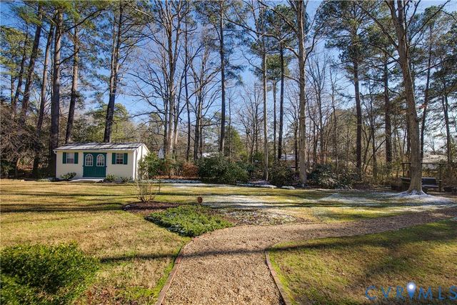 9049 Wyndale Dr, Mechanicsville, VA 23116