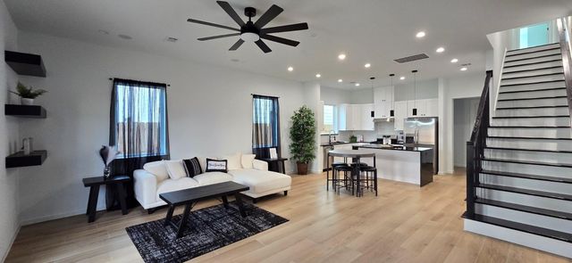 8130 Sunnyhill Street, Houston, TX 77088