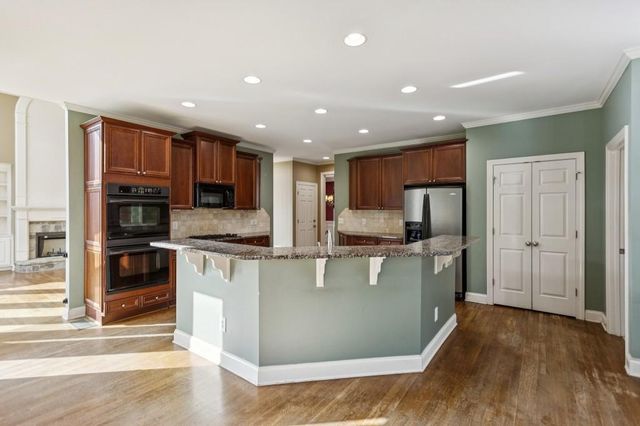 5614 Hollowbrooke Lane, Acworth, GA 30101