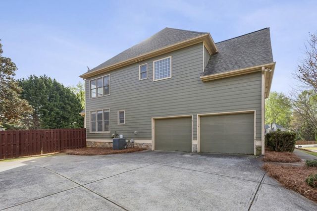 5614 Hollowbrooke Lane, Acworth, GA 30101