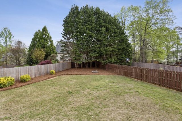 5614 Hollowbrooke Lane, Acworth, GA 30101