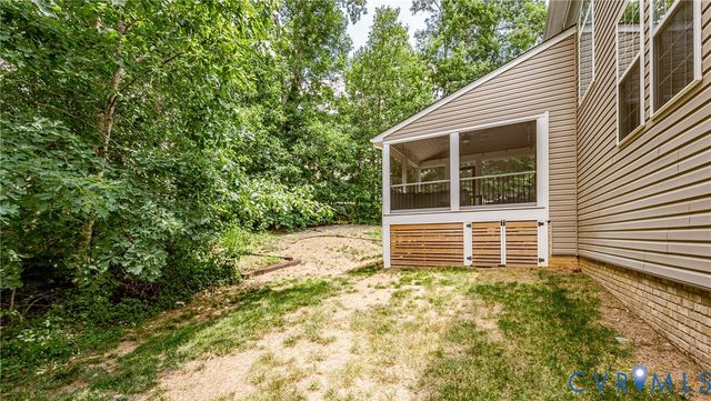 2307 Cascade Meadows Dr, Midlothian, VA 23112
