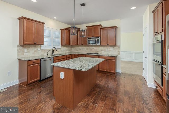 207 MARIA ELENA DR, Mullica Hill, NJ 08062