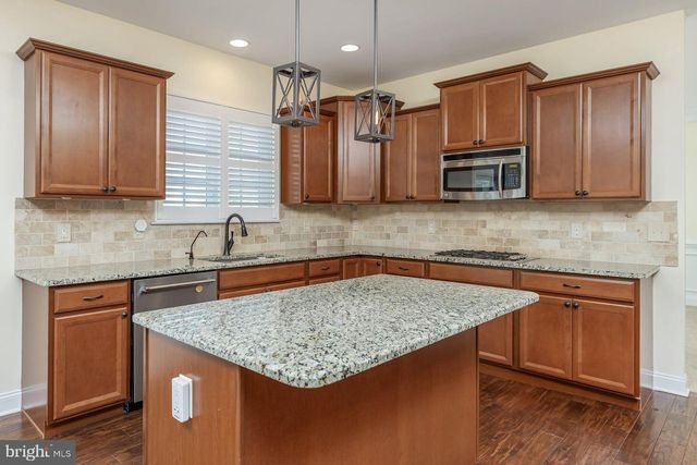 207 MARIA ELENA DR, Mullica Hill, NJ 08062