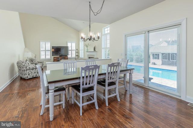 207 MARIA ELENA DR, Mullica Hill, NJ 08062