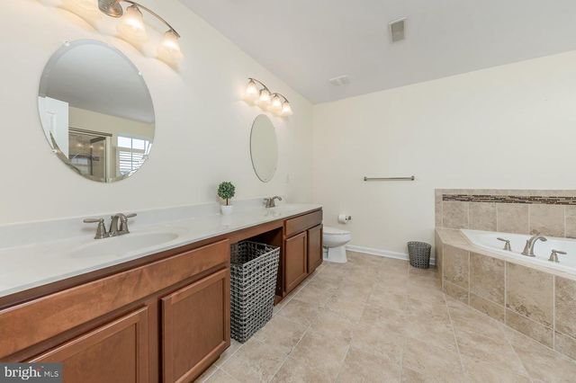207 MARIA ELENA DR, Mullica Hill, NJ 08062