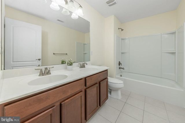 207 MARIA ELENA DR, Mullica Hill, NJ 08062